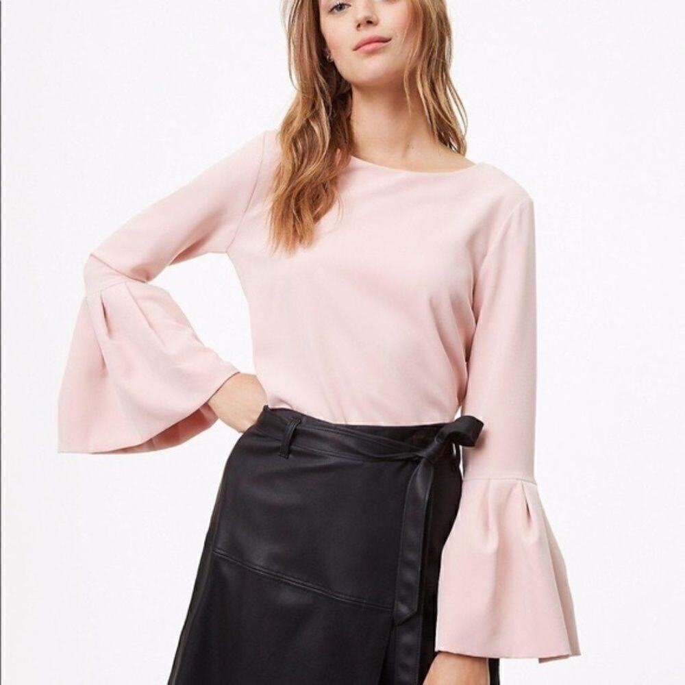 ANN TAYLOR | Bell Sleeve Top